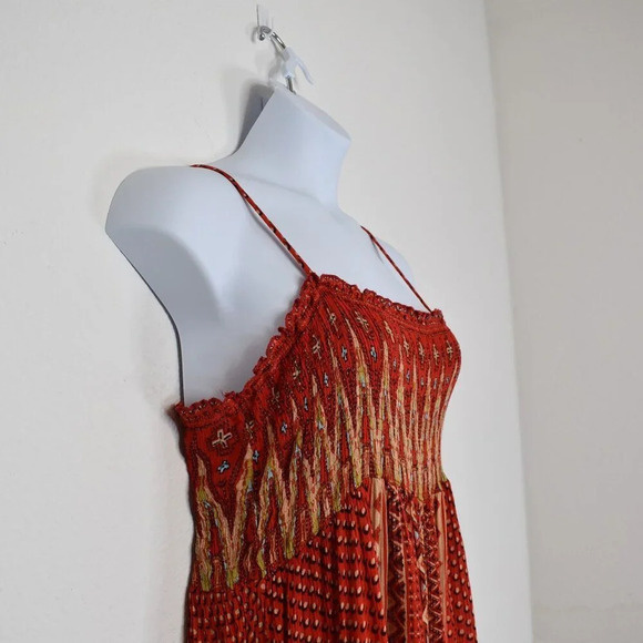 World Market Boho Maxi Dress Sz M Smocked Tiered Flowy Southwestern Tribal Aztec - Picture 5 of 14